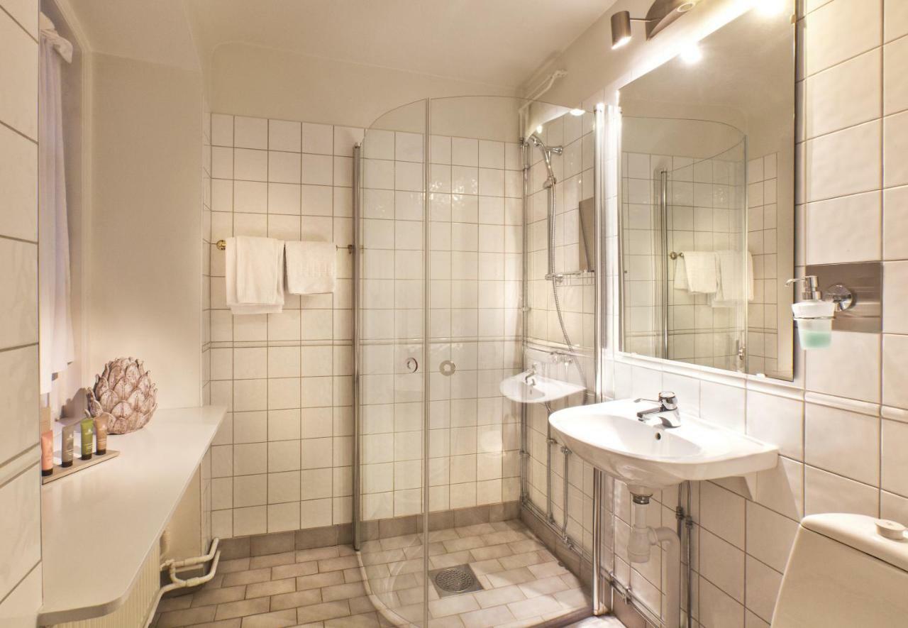 Akeshofs Slott Hotel Stockholm Room photo